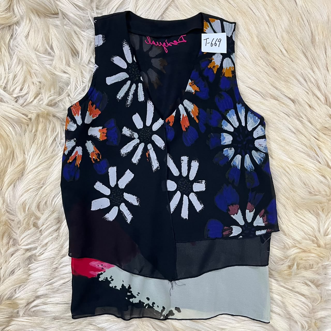 Abstract floral print top