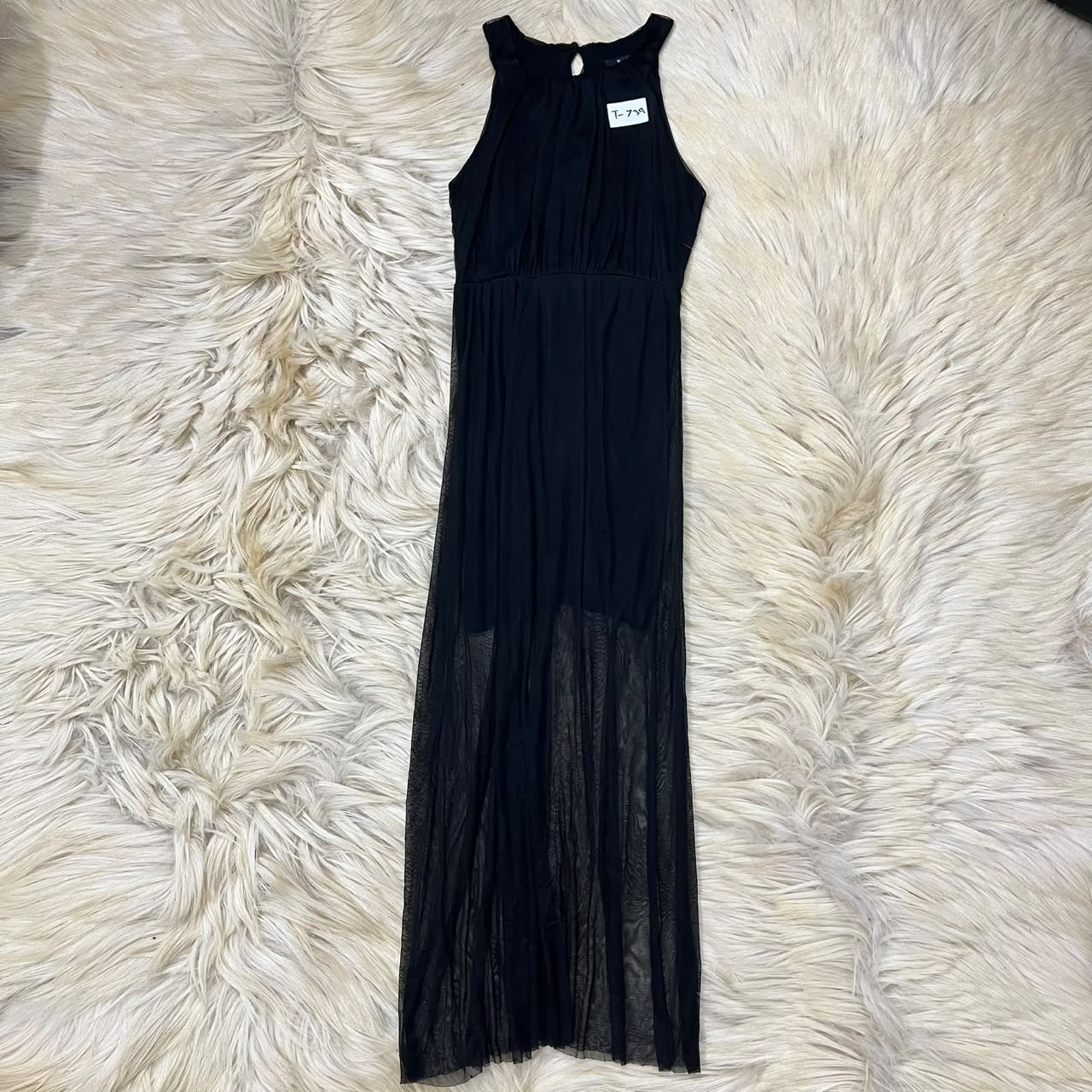 Sleeveless black maxi dress