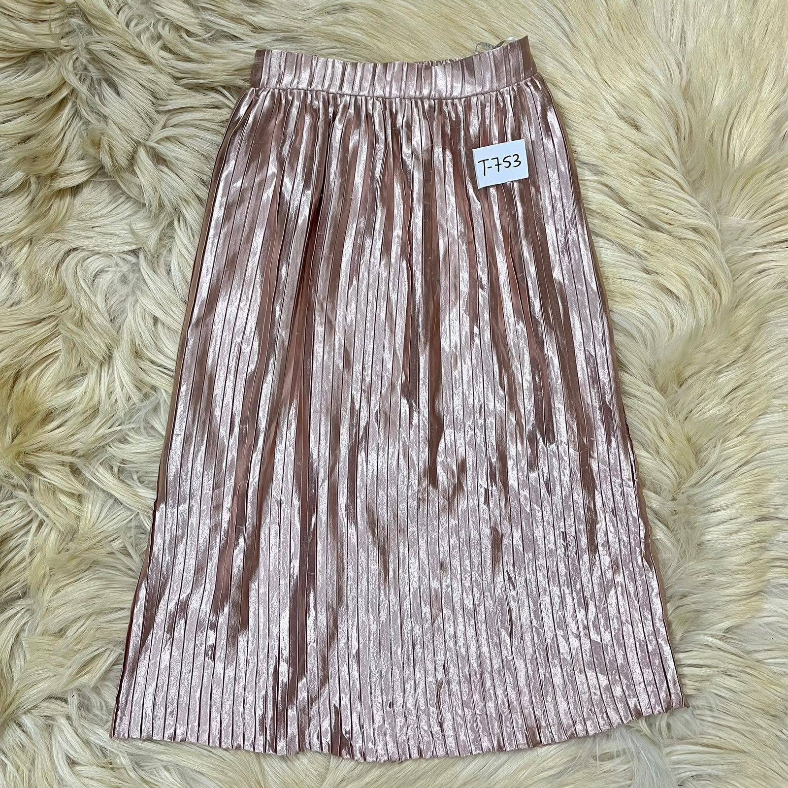 Metallic rose gold pleated midi skirt