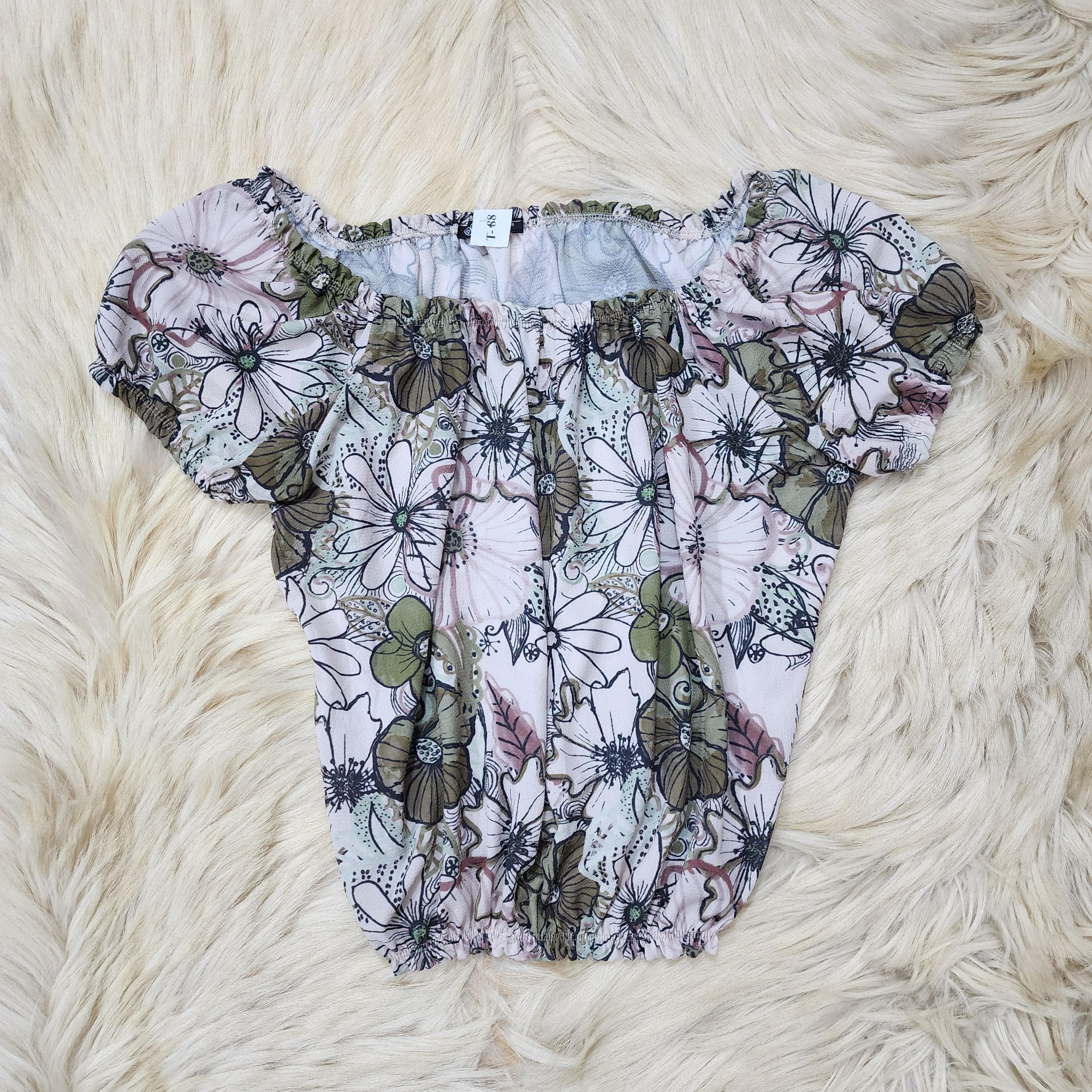 Green olive flowers top