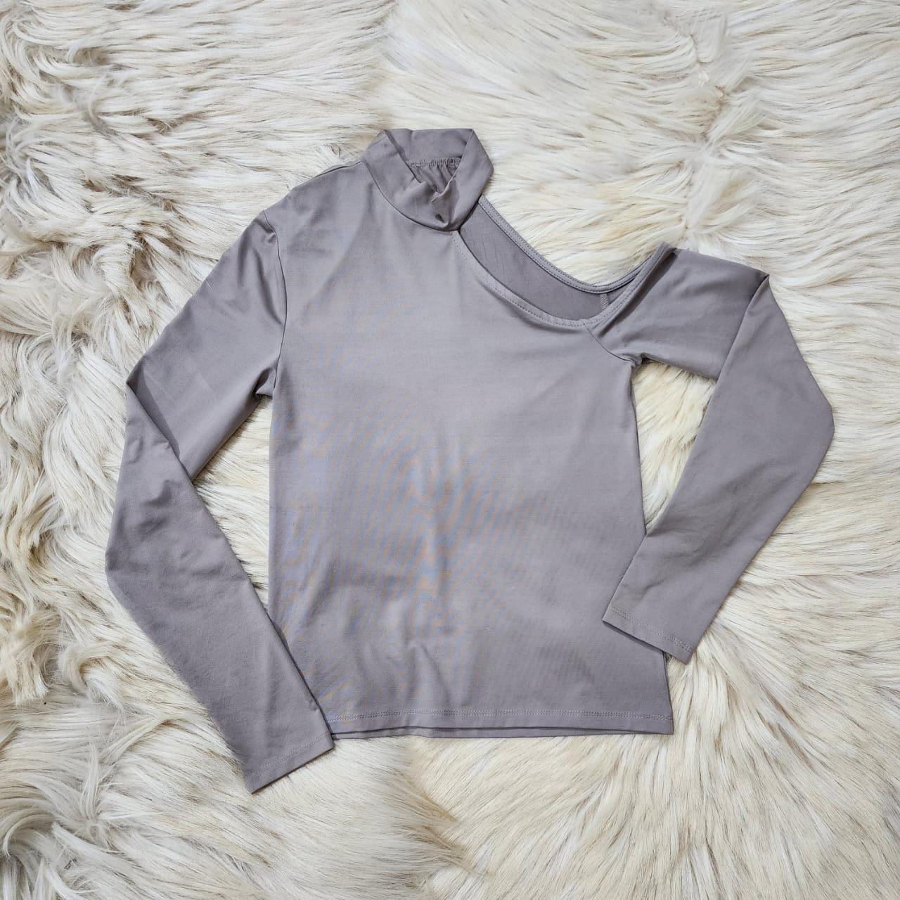 Standout Causal Top