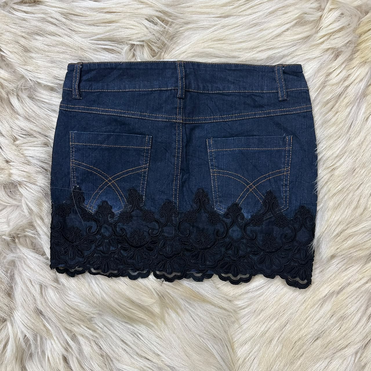 Lace Hem Mini Skirt