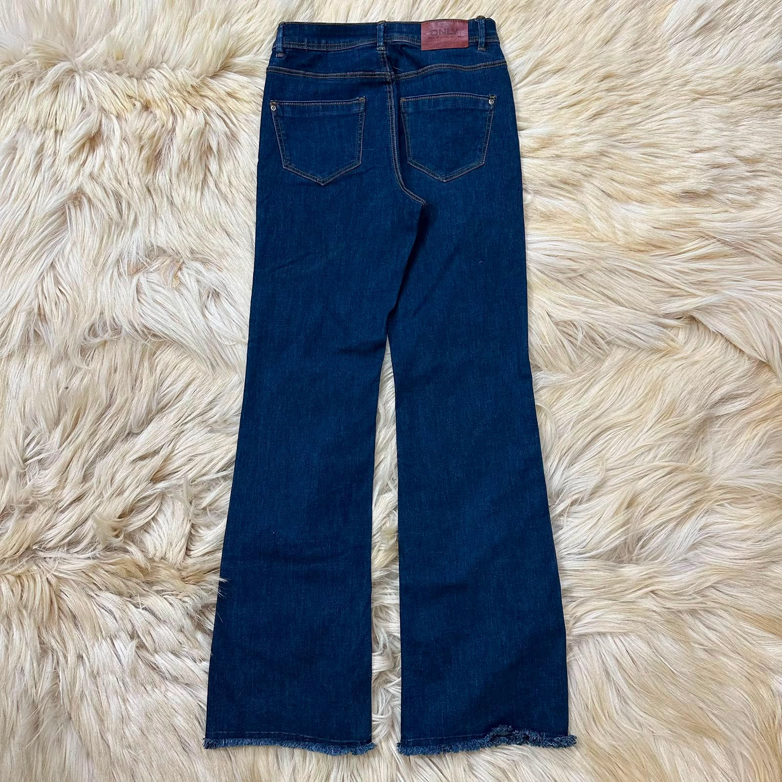 Indigo Jeans