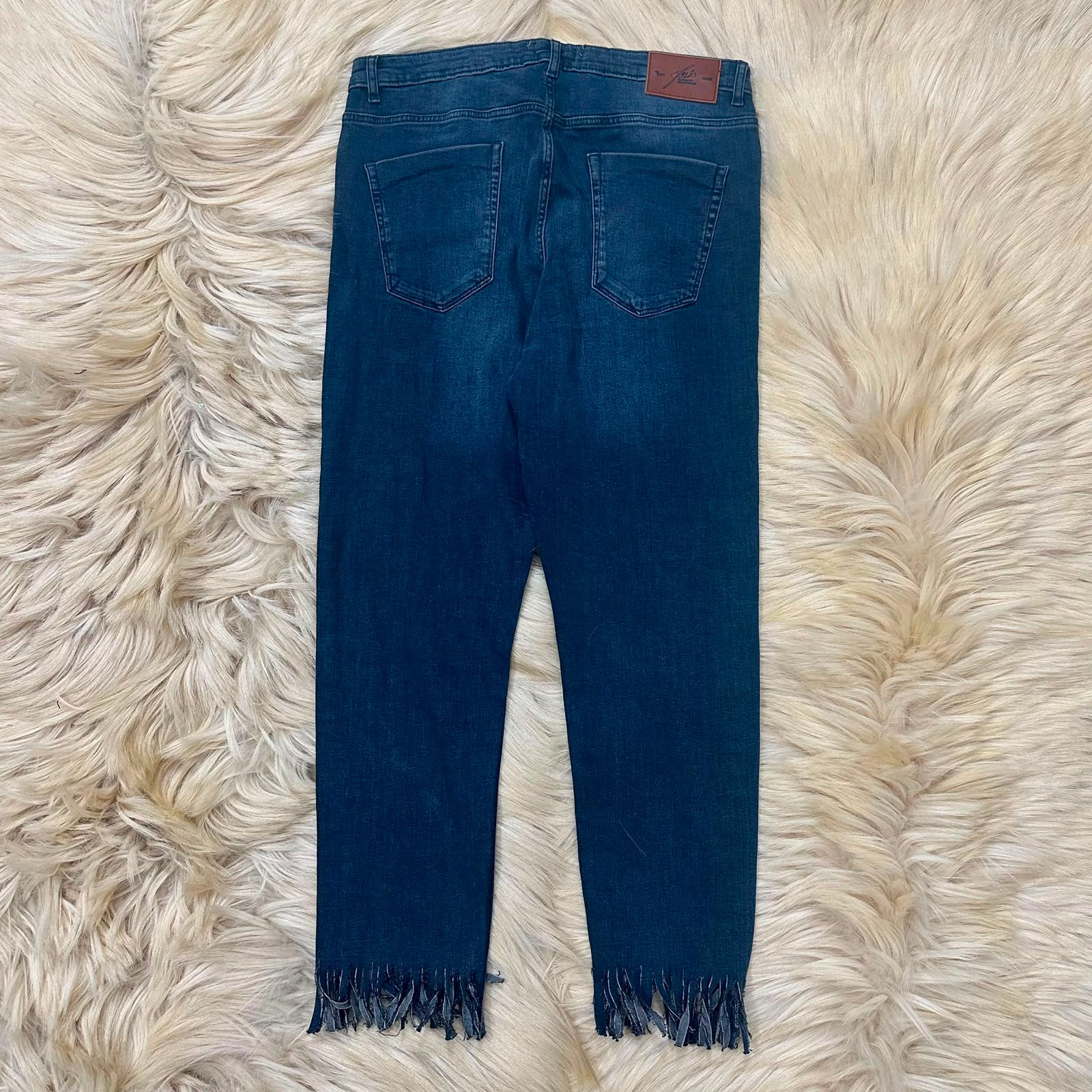 Frayed Hem Jeans