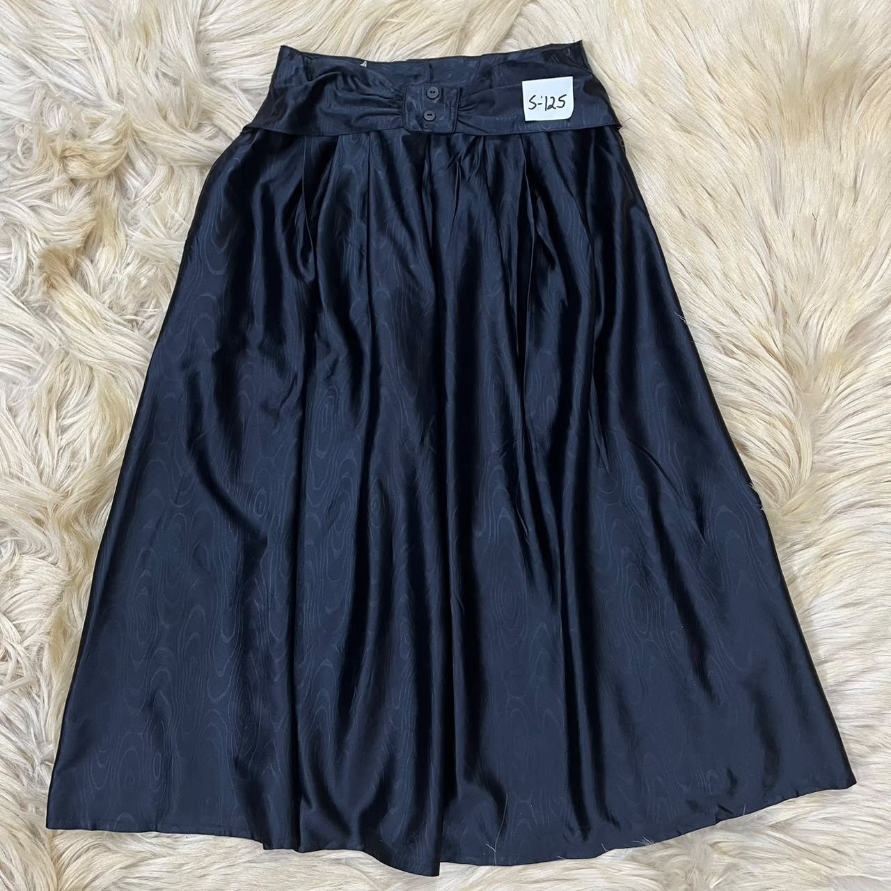 Black Balloon Long Skirt