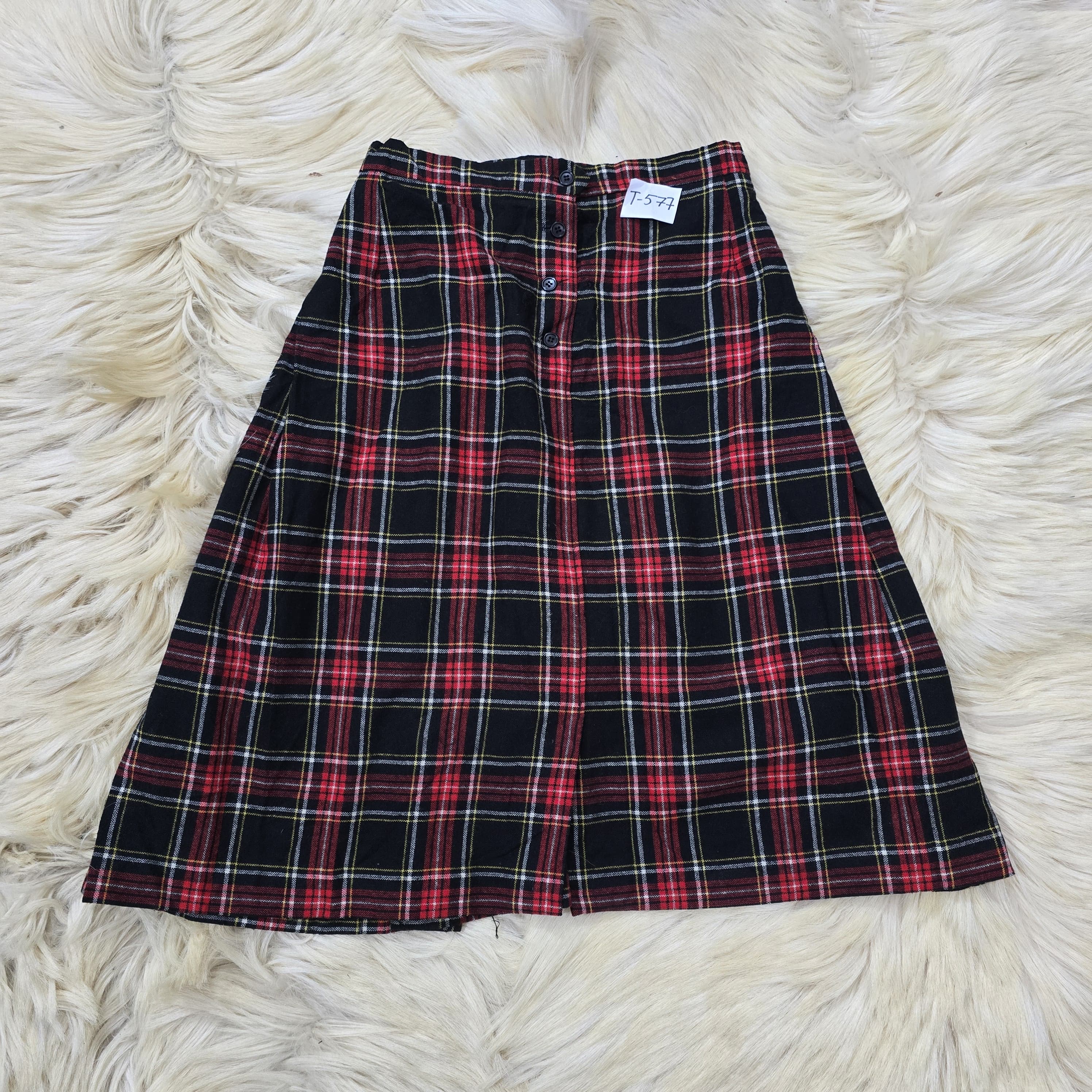 Old-School Plaid Skirt